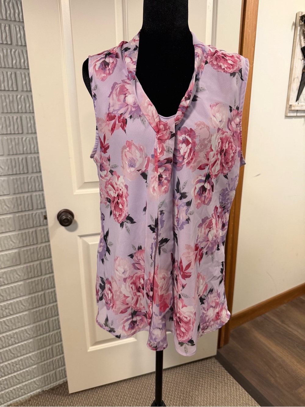 Kasper Floral Sleeveless Career Top Large Lavender Pink Like New